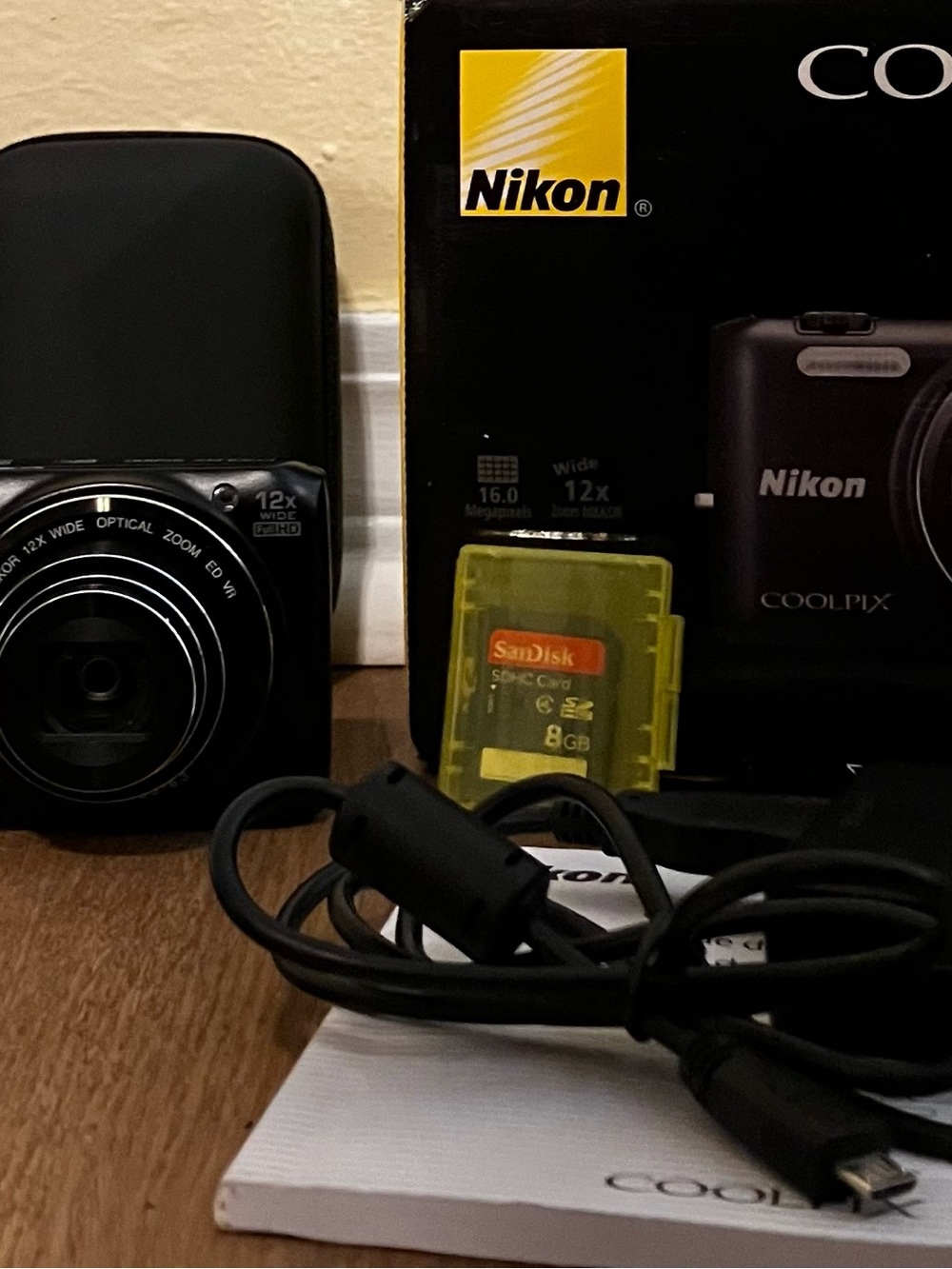 Nikon Coolpix Compact Digital Camera New Battery 8 GB SD card